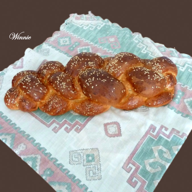 Challahs and Rolls with Semolina flour - Tangzhong method