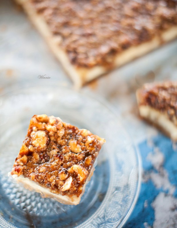 Caramel Hazelnut & Pecan Cheesecake