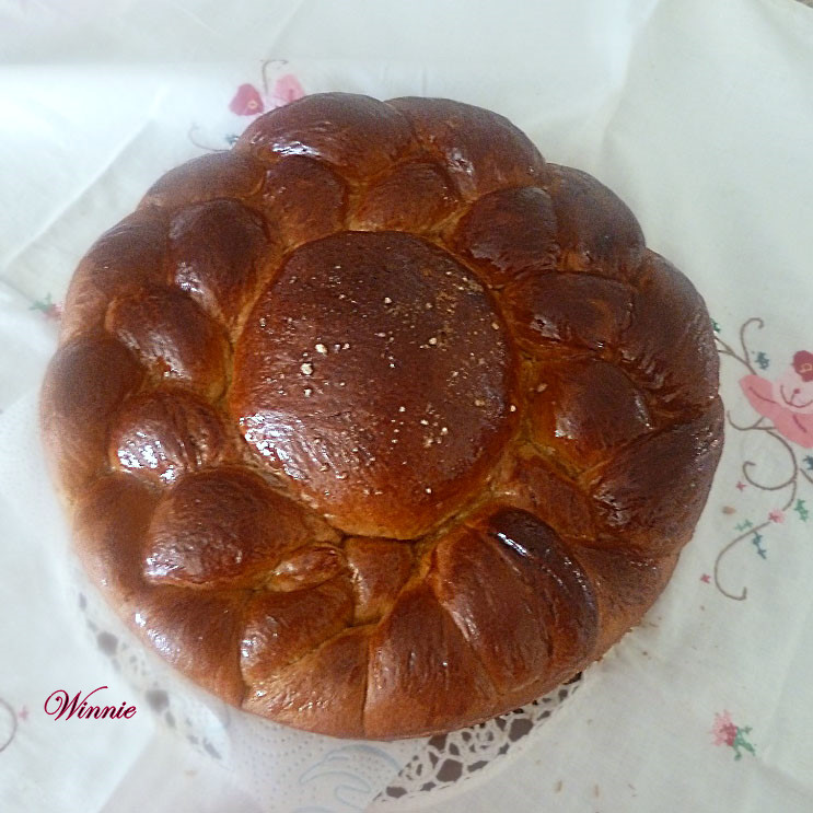 Rich date-syrup Challah