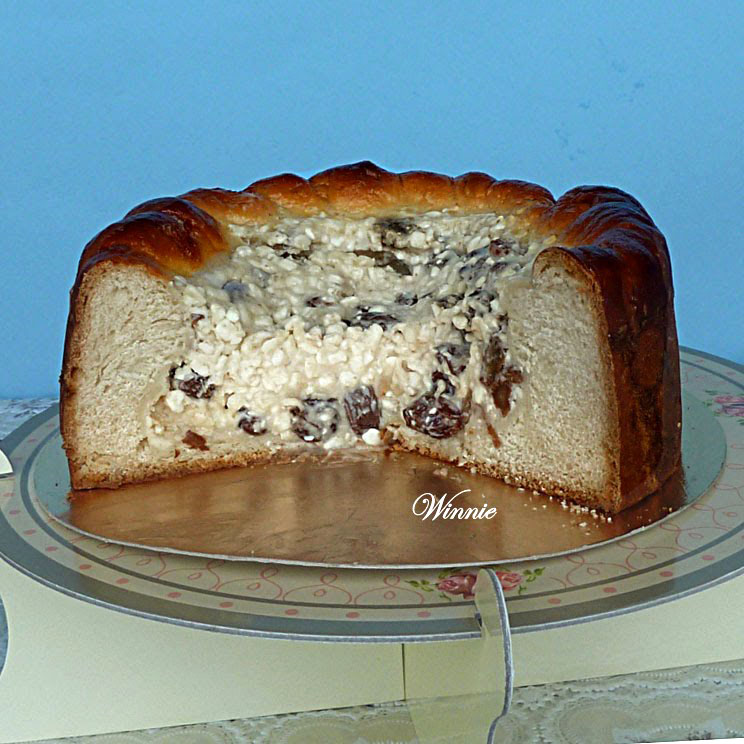Sweet Yeast-Bread with Cottage-Cheese