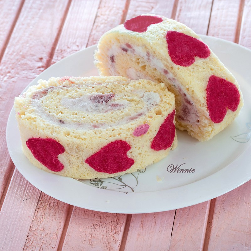Hearts Patterned Swiss-Roll Cake