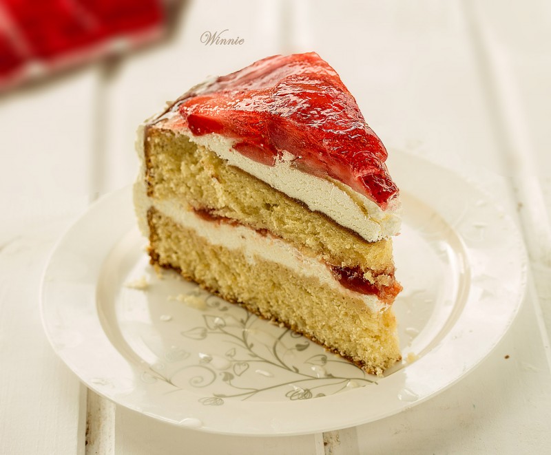 Strawberry Torte Cake